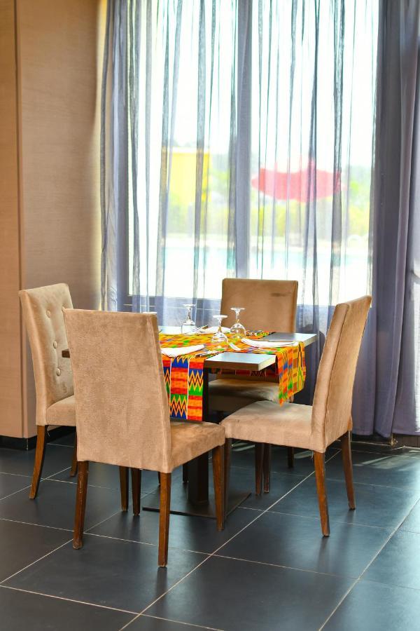 Palm Club Hotel アビジャン エクステリア 写真