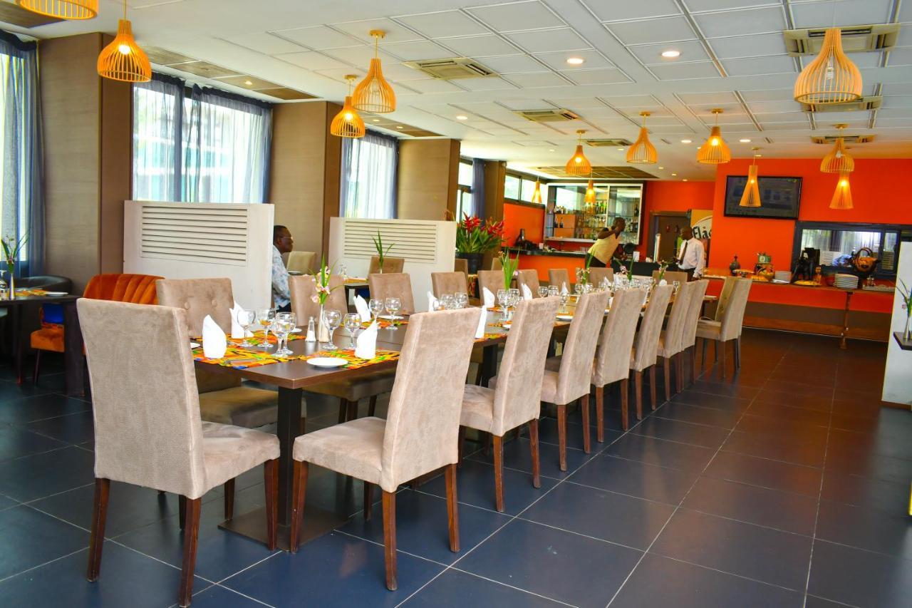 Palm Club Hotel アビジャン エクステリア 写真